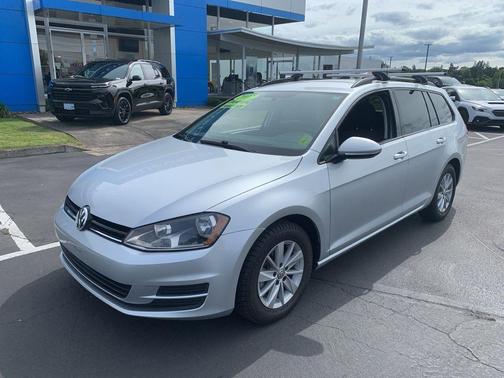 2017 Volkswagen Golf SportWagen TSI S
