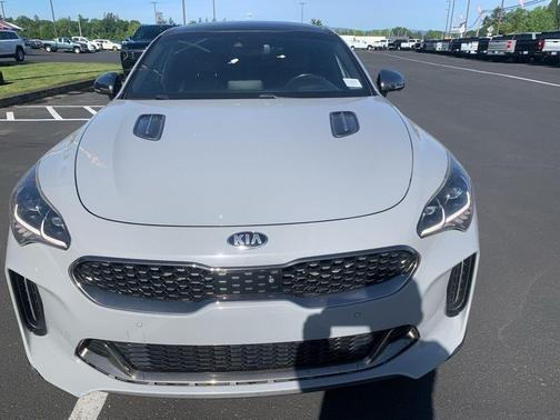 2019 Kia Stinger GT2