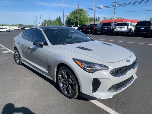 2019 Kia Stinger GT2