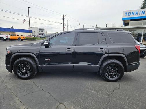 2021 GMC Acadia AT4