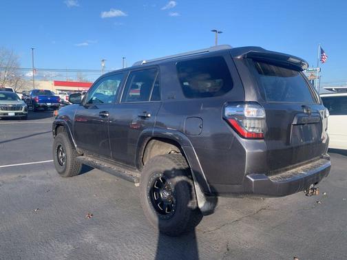 2016 Toyota 4Runner SR5