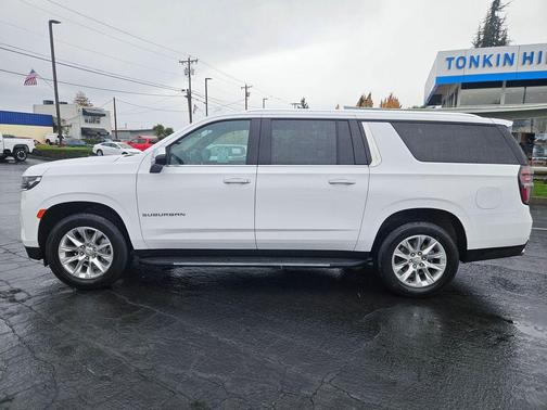 2024 Chevrolet Suburban Premier