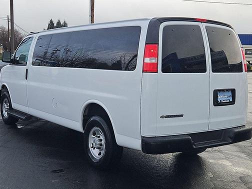 2023 Chevrolet Express 3500 LS