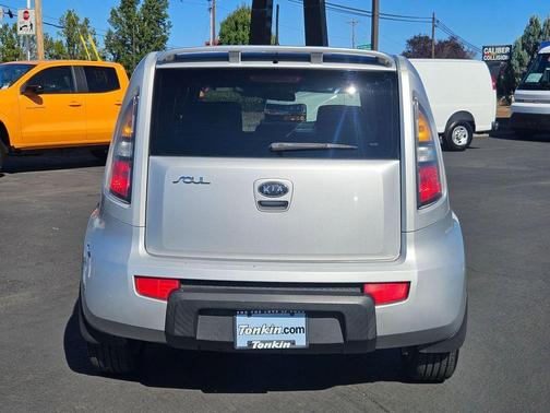 2011 Kia Soul +