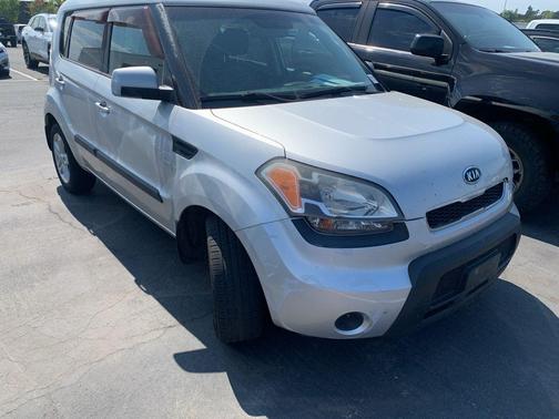 2011 Kia Soul +