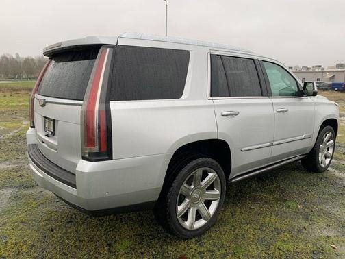 2018 Cadillac Escalade Premium Luxury