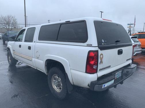 2005 Chevrolet Silverado 1500 LS H/D Crew Cab