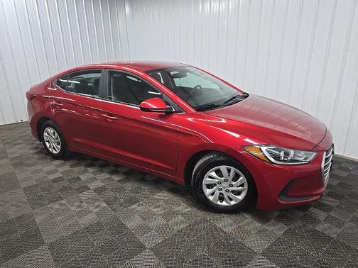 2018 Hyundai ELANTRA SE