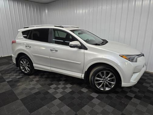 2017 Toyota RAV4 Platinum