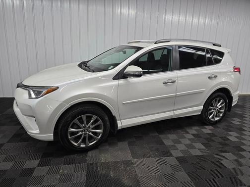 2017 Toyota RAV4 Platinum
