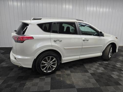 2017 Toyota RAV4 Platinum