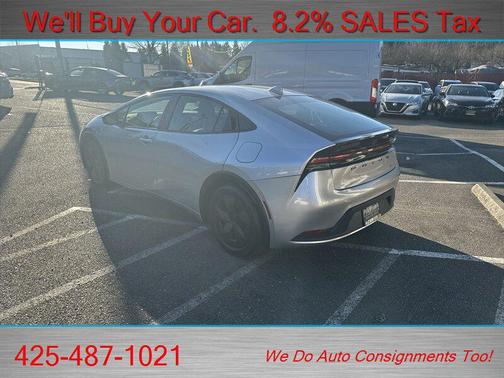 2024 Toyota Prius LE