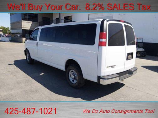 Summit White 2016 Chevrolet Express 3500 LT
