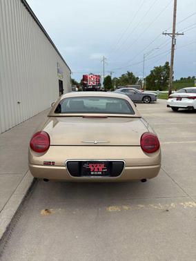 2005 Ford Thunderbird Deluxe