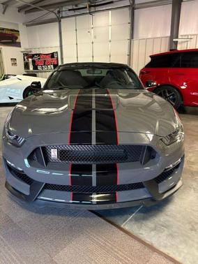 2018 Ford Shelby GT350 Base