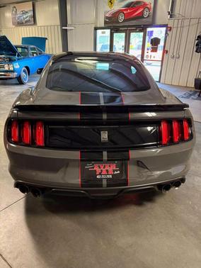 2018 Ford Shelby GT350 Base