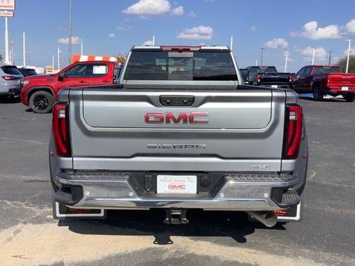 2026 GMC Sierra 3500 SLT