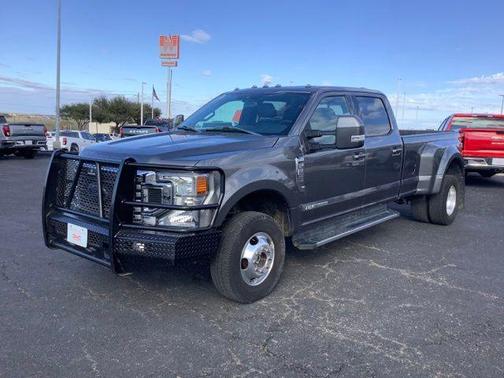 2022 Ford F-350 Lariat
