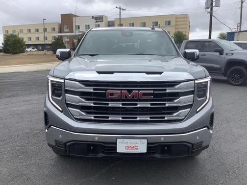 2025 GMC Sierra 1500 SLE