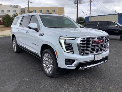 Glacier White Tricoat 2026 GMC Yukon XL Denali