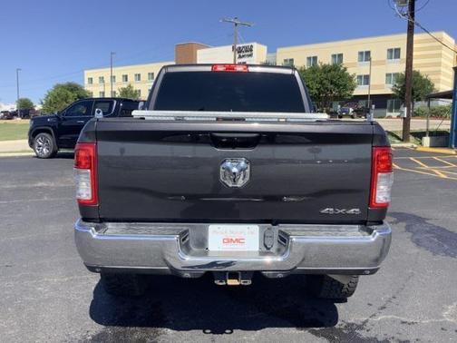 2019 RAM 2500 Tradesman Crew Cab 4x4 6'4' Box