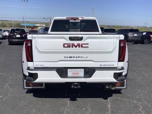 2026 GMC Sierra 3500 Denali