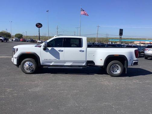 2026 GMC Sierra 3500 Denali