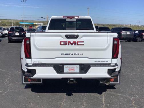 2026 GMC Sierra 3500 Denali