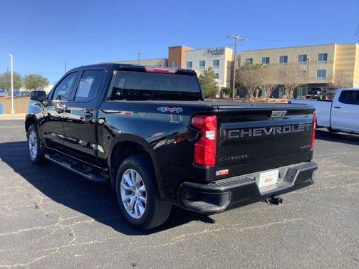 2022 Chevrolet Silverado 1500 Custom