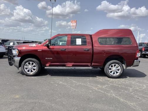 2022 RAM 2500 Tradesman Crew Cab 4x4 6'4' Box