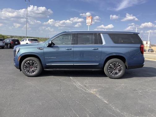 2025 GMC Yukon XL 2WD Elevation