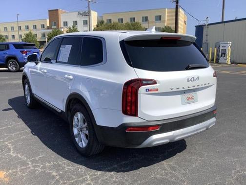 2022 Kia Telluride LX