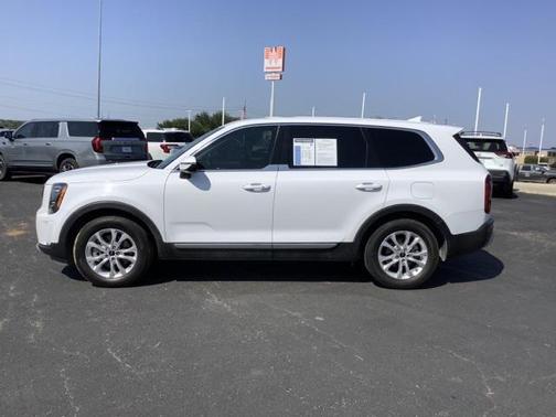 2022 Kia Telluride LX