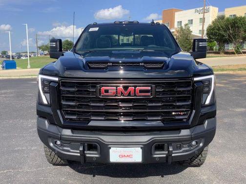 Onyx Black 2026 GMC Sierra 2500 AT4X