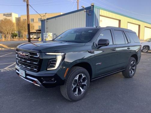 2026 GMC Yukon 4WD AT4