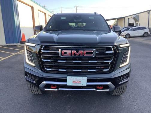 2026 GMC Yukon 4WD AT4