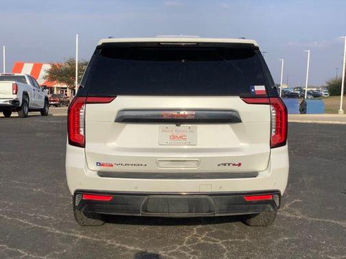 2023 GMC Yukon 4WD AT4