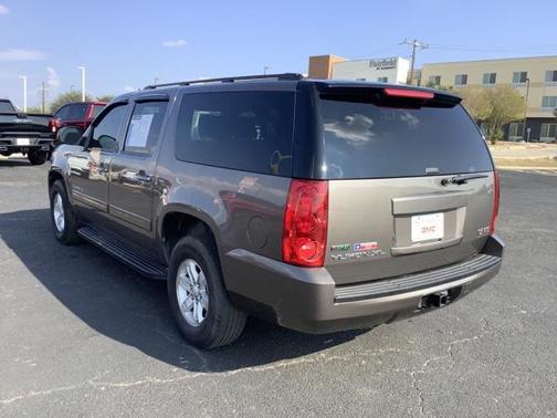 2011 GMC Yukon XL 1500 SLE