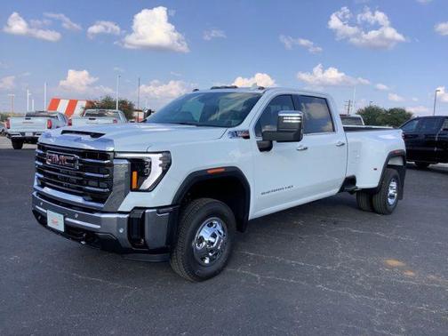 2026 GMC Sierra 3500 SLT