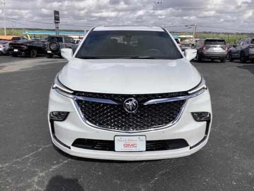 2022 Buick Enclave FWD Avenir