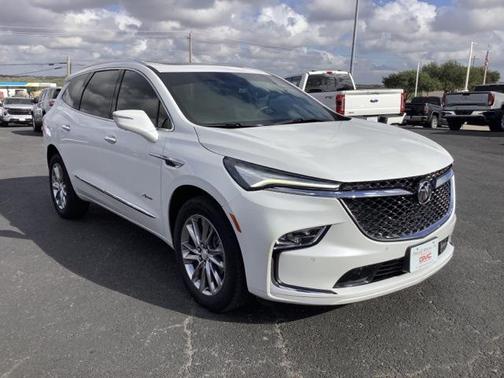 2022 Buick Enclave FWD Avenir