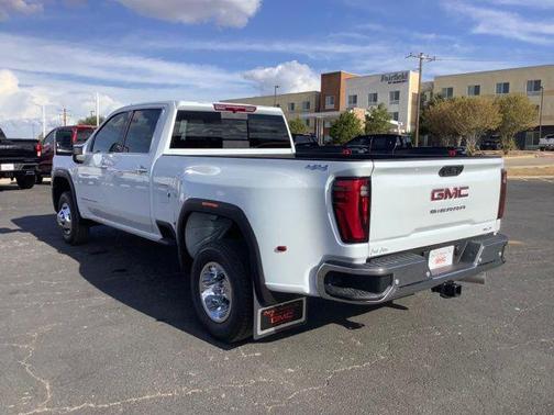 2026 GMC Sierra 3500 SLT