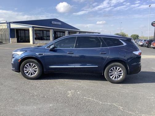 2023 Buick Enclave Essence FWD
