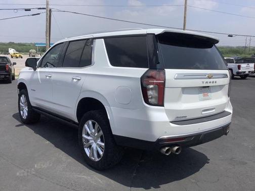 2022 Chevrolet Tahoe 4WD High Country