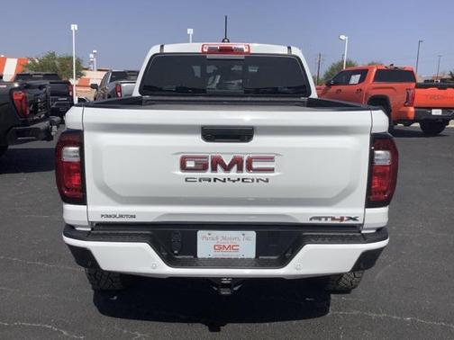 2025 GMC Canyon Base
