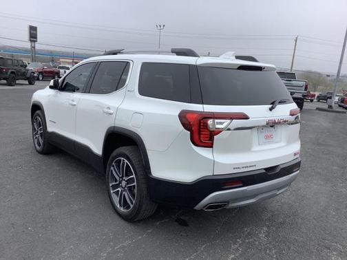 2022 GMC Acadia FWD SLT