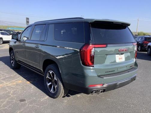 2025 GMC Yukon XL 4WD AT4 Ultimate