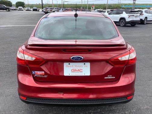 Ruby Red Metallic 2013 Ford Focus SE