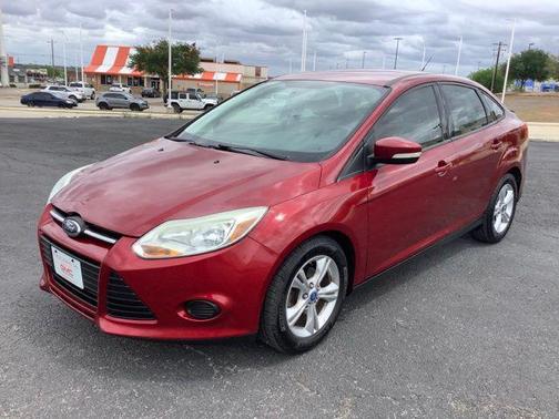 Ruby Red Metallic 2013 Ford Focus SE