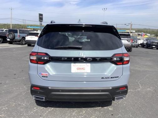 2025 Honda Pilot Black Edition